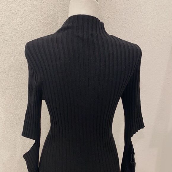Kenneth Cole New York Midi Sweater Dress. - Picture 5 of 7